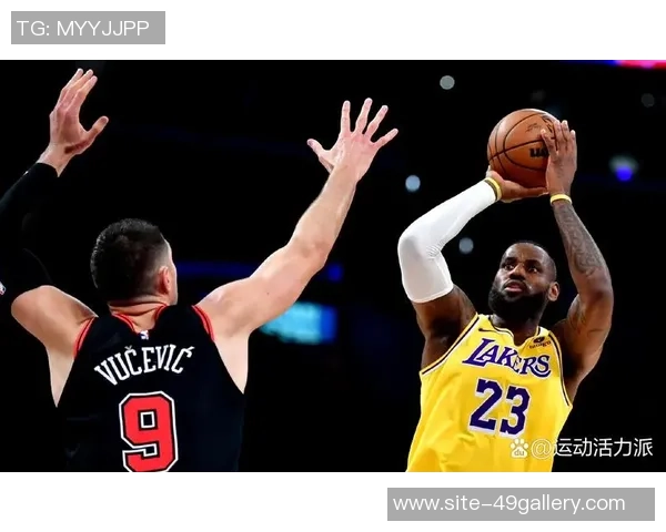 今天热火与湖人激战正酣NBA赛场精彩对决引发球迷热议